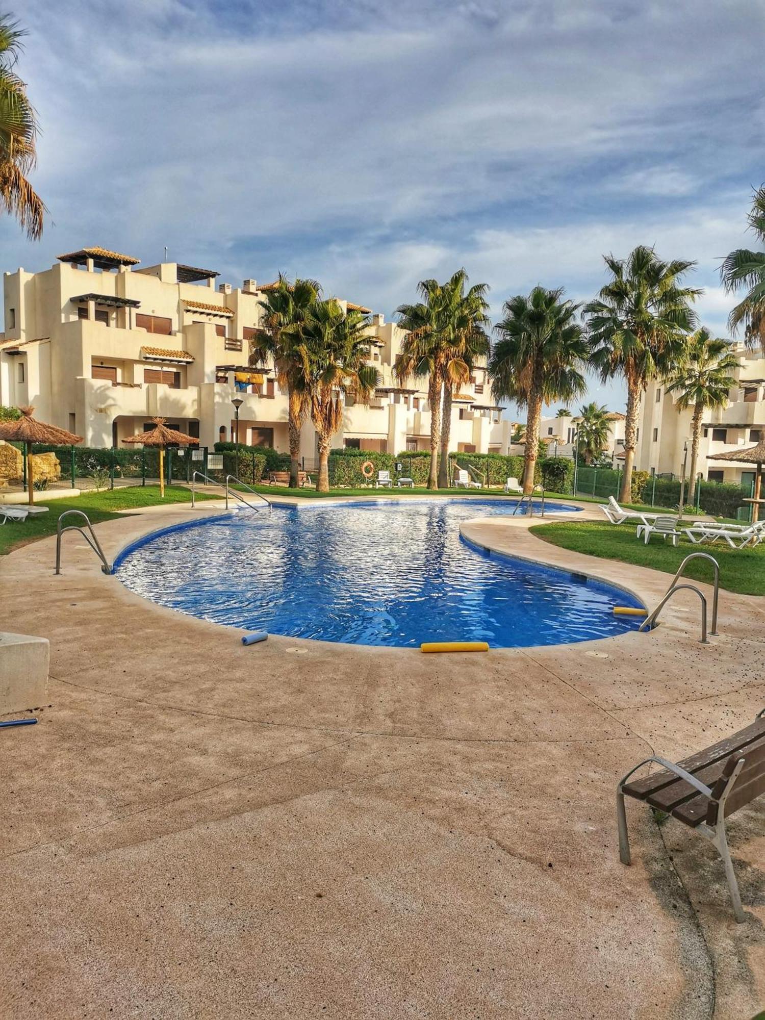 Apartamento Veratespera - Cerca De La Playa Con Wifi, Piscina Y Ocio Familiar Luaran gambar